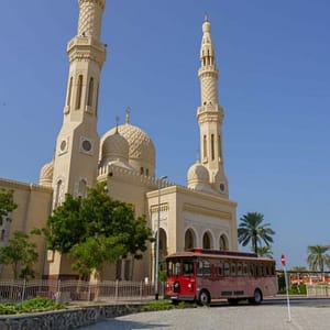 Emirati Hospitality Experience (Lunch) – Sightseeing and Tours Emirati Hospitality Experience (Lunch) Sightseeing and Tours